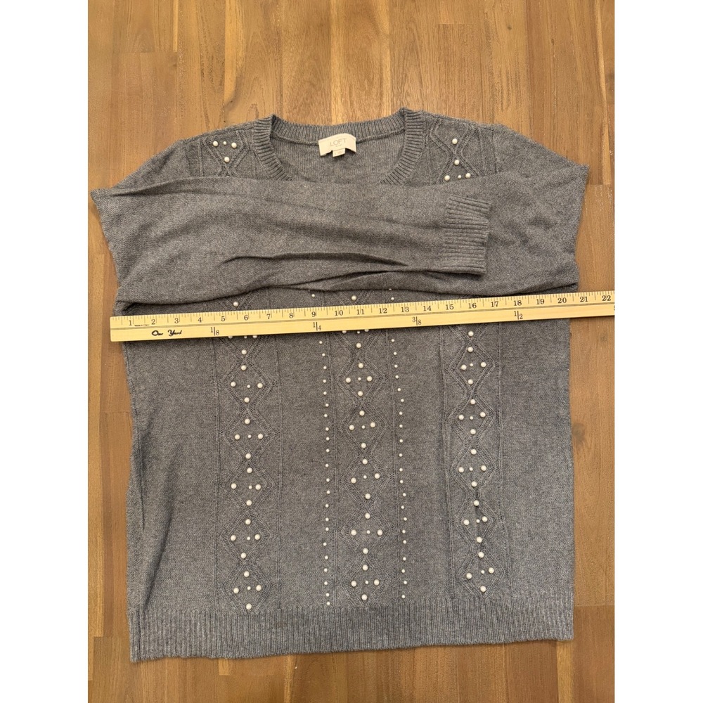 LOFT Outlet Women's Gray Pearl Embellished Crew Neck Sweater Size L - Picture 3 of 7